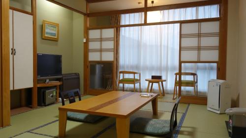 Japanese-Style Room with Mt.Fuji and Lake View - Non-Smoking