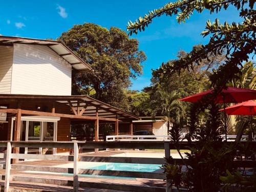 Tampilan eksterior, VILLA LA CHAUMIERE Au calme et sans vis à vis (VILLA LA CHAUMIERE Au calme et sans vis a vis) in Matoury