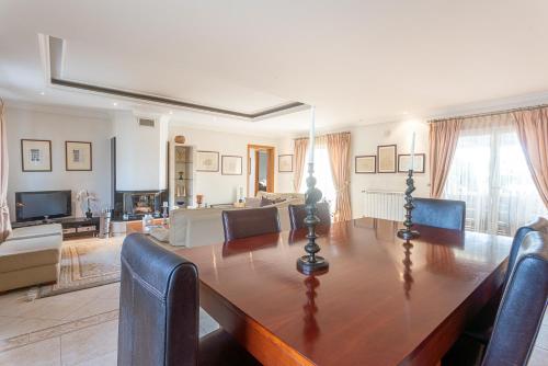 Villa Alegre