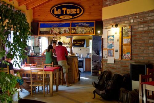 Kitchen, La Tosca Hostel in Puerto Madryn