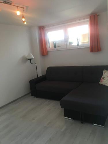 Moderne Wohnung mit 74 m² Wohnfläche (Moderne Wohnung mit 74 m² Wohnflache) in เซเฟลด์ คาโดลซ์