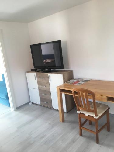 ห้องส่วนกลางสำหรับนั่งเล่น/ดูทีวี, Moderne Wohnung mit 74 m² Wohnfläche (Moderne Wohnung mit 74 m² Wohnflache) in เซเฟลด์ คาโดลซ์