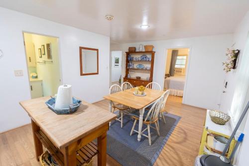 Riverfront Cottage - Guadalupe River Front - image 4