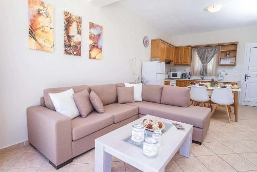  Marina Epavlis in Sami