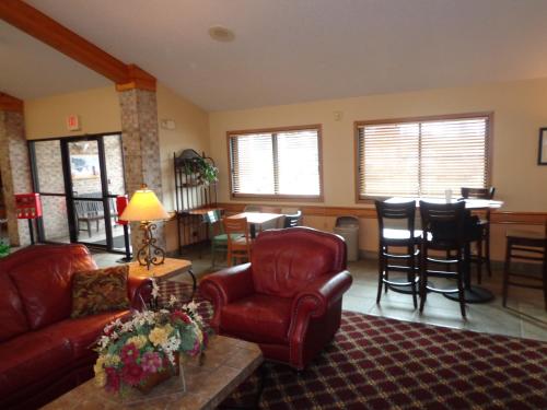 Lobby, Baymont by Wyndham Lakeville in Lakeville (MN)