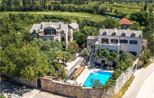 Gorgeous Home In Zmijavci With Kitchen - Zmijavci