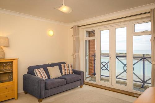 Picture of Seaviews Sovereign Harbour - Adults-Only Apartment