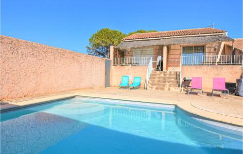 Amazing home in Cavaillon with Outdoor swimming pool, WiFi and 1 Bedrooms gîte à louer Cavaillon
