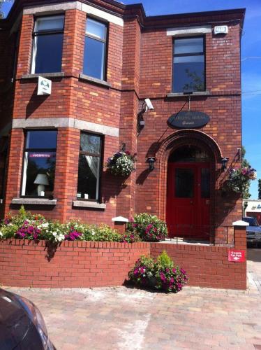 Ashling House Serviced Accommodation - main image