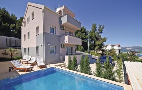 Beautiful Home In Zedno With 4 Bedrooms, Wifi And Outdoor Swimming Pool - Trogir