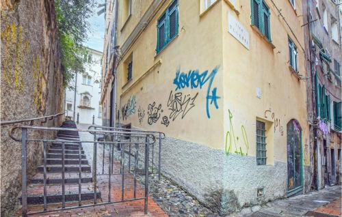 Nice apartment in Genova with WiFi