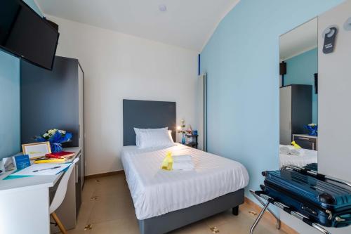 1 twin bed
