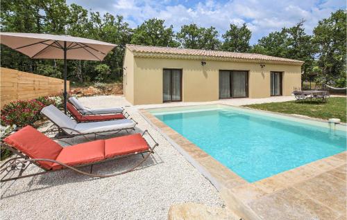 Stunning home in Grignan with Outdoor swimming pool and 3 Bedrooms gîte à louer Réauville