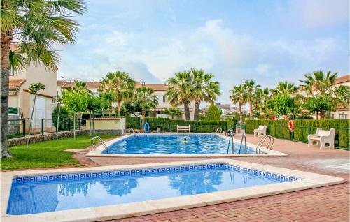 Awesome home in Oropesa with Outdoor swimming pool and 2 Bedrooms gîte à louer Benlloch