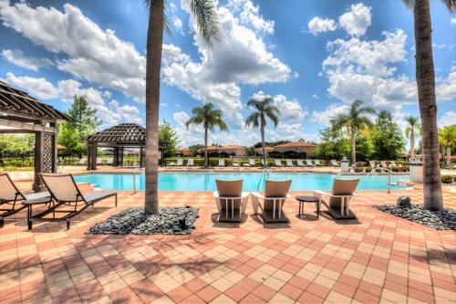 8BR Mansion by Disney - Family Resort - Private Pool and Games!