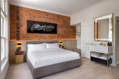 1 king bed
