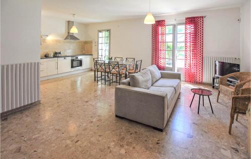 Stunning apartment in Avignon w/ WiFi and 2 Bedrooms - image 5