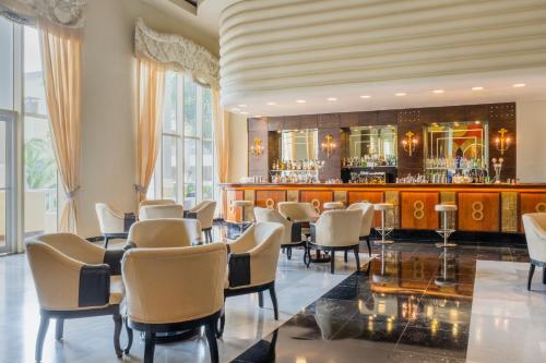 Pub/lounge, JOIA Rose Hall by Iberostar - Adults Only All Inclusive Resort in Montego Bay