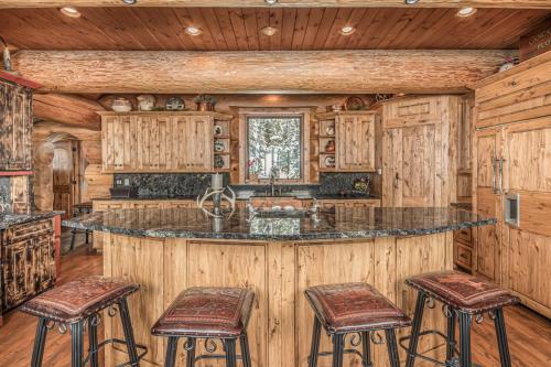Moon Rider Ski Chalet in Big Sky, USA