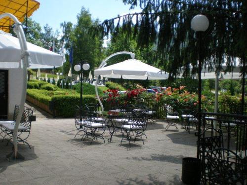 Hotel Perfect - image 8