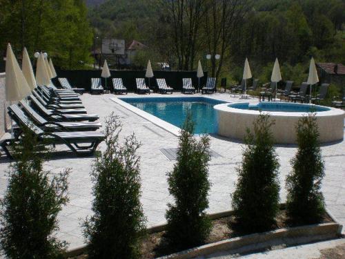 Hotel Perfect - image 14