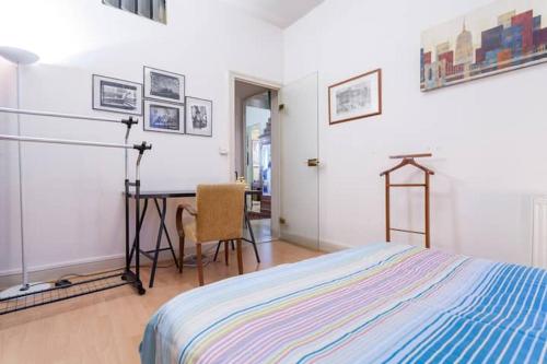 Super appartement avec un café en bas de l'appartement chambre d'hôte Lyon