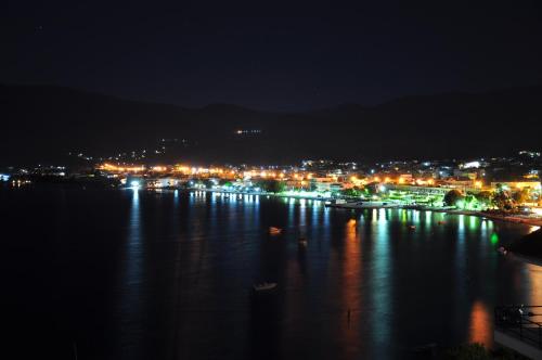 전망, Mirella Studios in 이스트미아