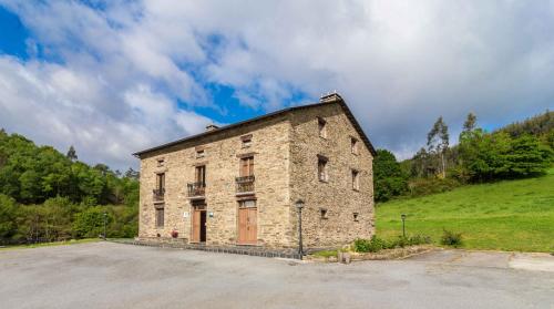  Finca O Bizarro, Unterkunft in Trabada
