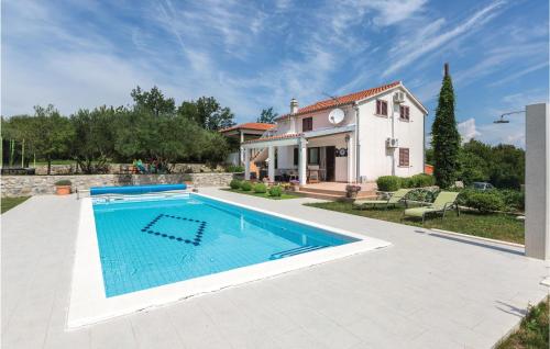  Holiday home Slime Put Cizmica in 21255 Slime