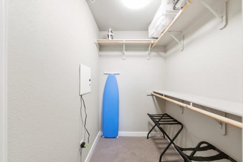 Luxury Apartment & Corner Lake View