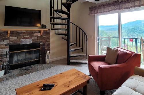 . Grand View Loft