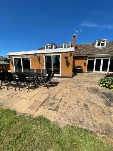 Haymills Guesthouse - image 8