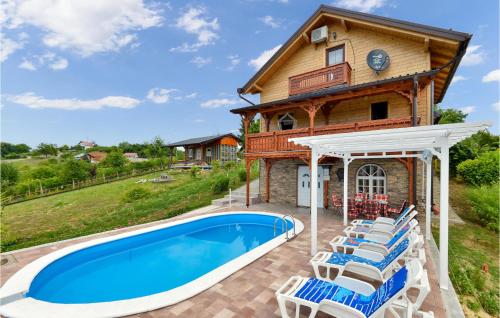 Stunning Home In Donja Zelina With House A Panoramic View