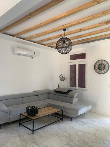 Magnifique bas de villa à Toulon gîte à louer Valbourdin