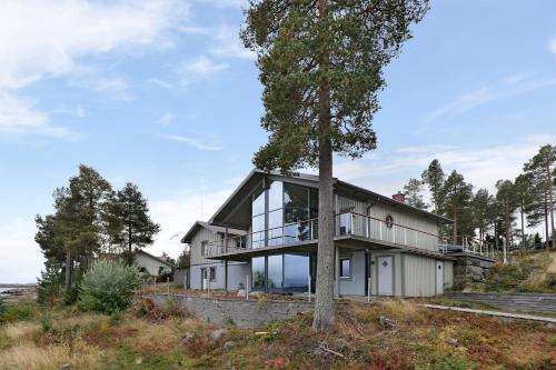 Beautiful & luxury beachfront 3BR villa near Pite Havsbad - Accommodation - Piteå