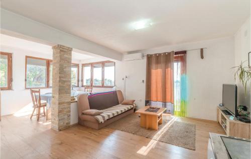  Three-Bedroom Apartment in Biograd in Biograd na Moru