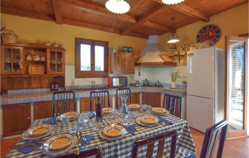 4 Bedroom Amazing Home In Giarratana