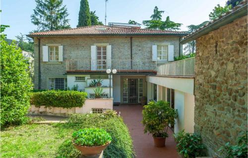 Amazing home in Rimini with WiFi and 6 Bedrooms