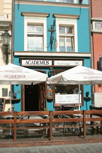 Academus - Pub, Rooms, Cider – Wroclaw, NY