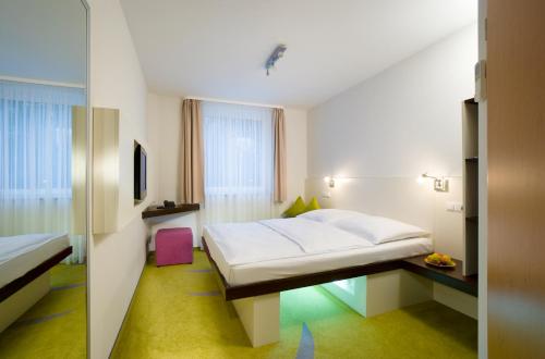 ibis Styles Dortmund West Room Type - Budget Double Room