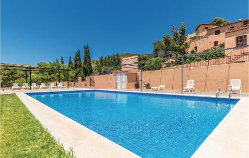Eight-Bedroom Holiday Home