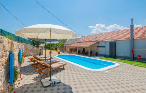 Gorgeous Home In Imotski With Heated Swimming Pool