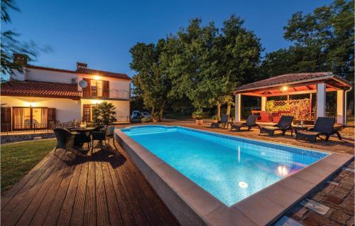Beautiful Home In Kapelica With 4 Bedrooms, Wifi And Outdoor Swimming Pool - Raša