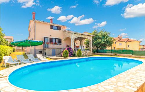 Awesome Home In Pula With Outdoor Swimming Pool