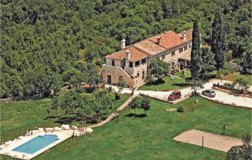 Nice Home In St, Negricani With 9 Bedrooms, Wifi And Private Swimming Pool - Divšići