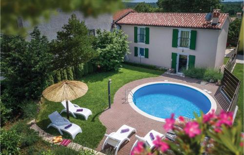  Holiday home Zuzici VI, Unterkunft in Rapavel