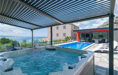 Nice Home In Omis With 4 Bedrooms, Jacuzzi And Outdoor Swimming Pool