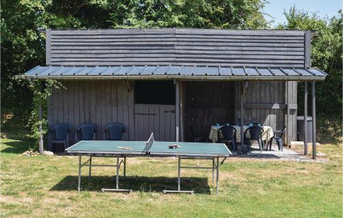 Amazing home in Appeville w/ WiFi and 3 Bedrooms gîte à louer Coigny