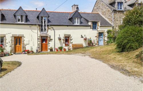 Stunning Home In Beganne With 1 Bedrooms And Wifi - Location saisonnière - Béganne