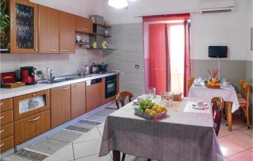  Amazing apartment in Angri w/ 3 Bedrooms, Pension in Angri